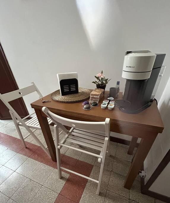 Edoardo'S Historic Apartment ローマ エクステリア 写真